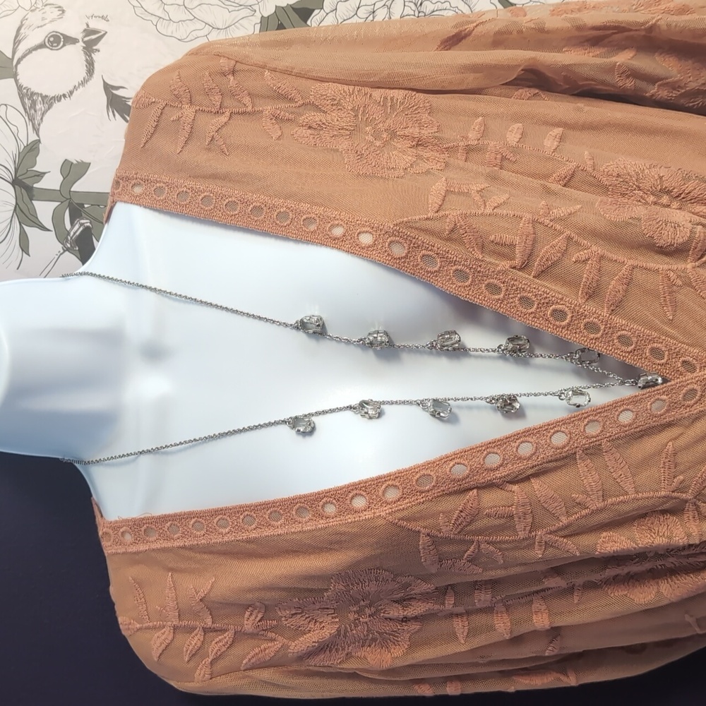 Ann Taylor Crystal Drop Necklace - Picture 3 of 9